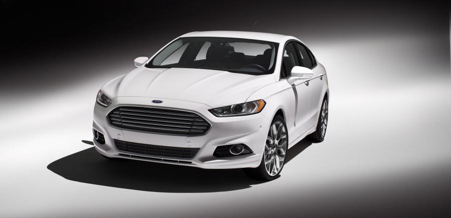  Ford Fusion 2013 года  (US) (фото 1 из 202)